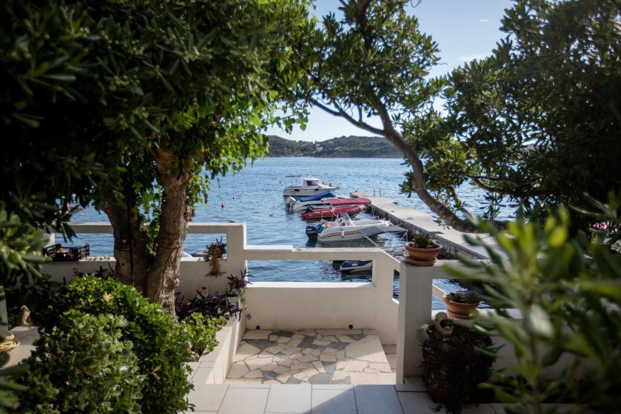 House Subic Lejlighed Supetarska Draga Eksteriør billede