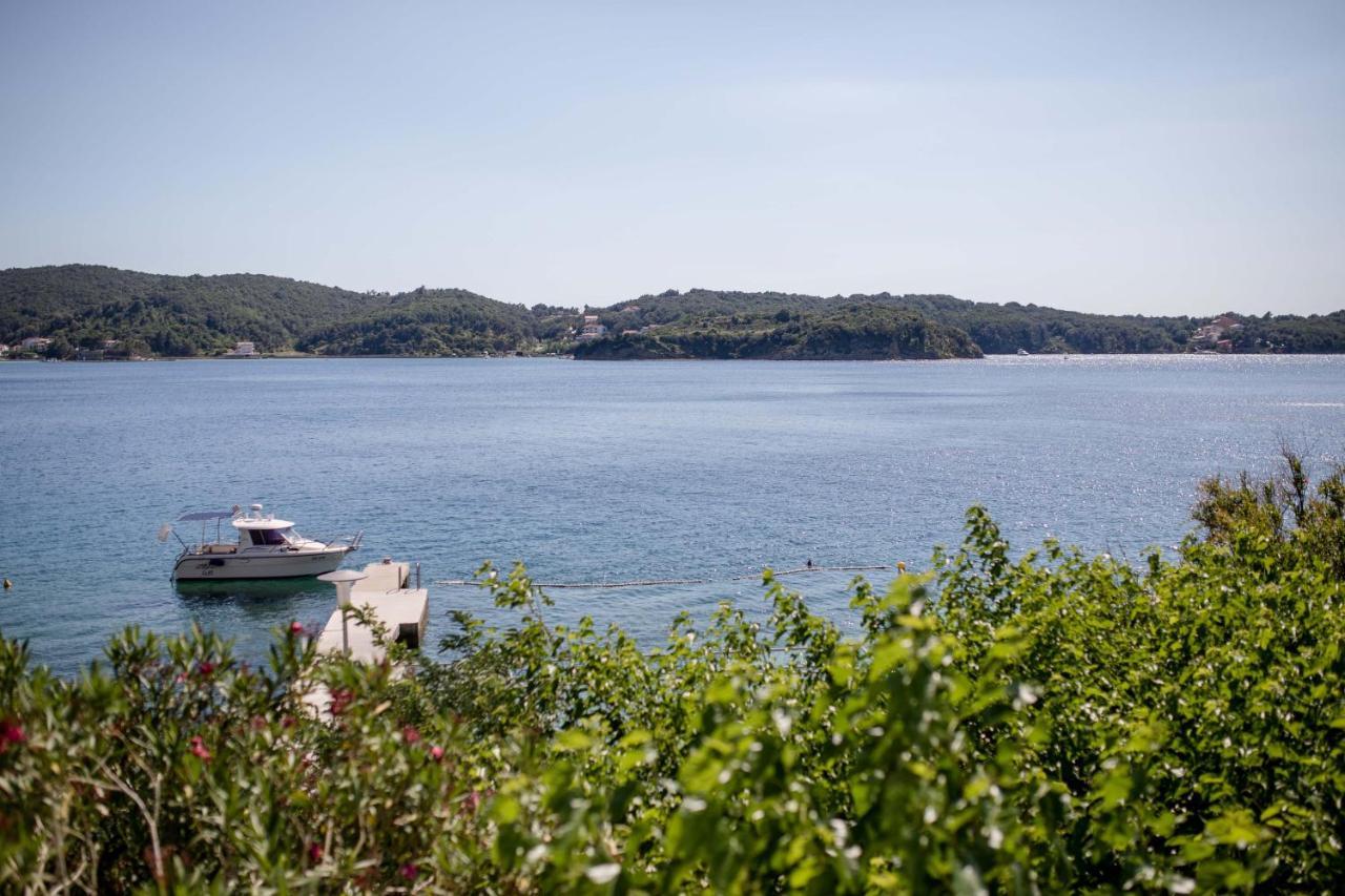 House Subic Lejlighed Supetarska Draga Eksteriør billede